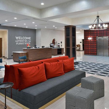 Hampton Inn & Suites Greensboro Downtown, Nc المظهر الخارجي الصورة