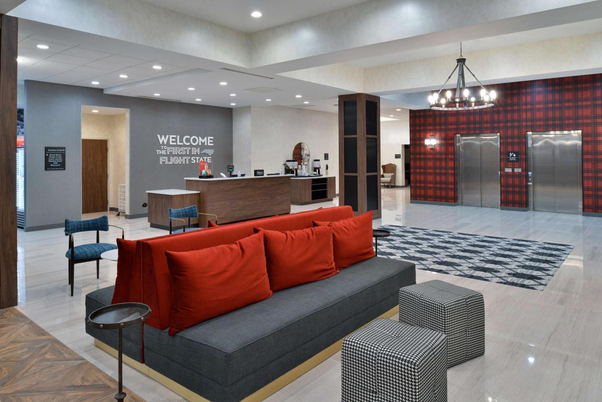 Hampton Inn & Suites Greensboro Downtown, Nc المظهر الخارجي الصورة